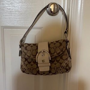Coach purse... very good condition...
